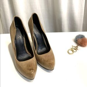 Tan leather high heels size 8 (from saks)